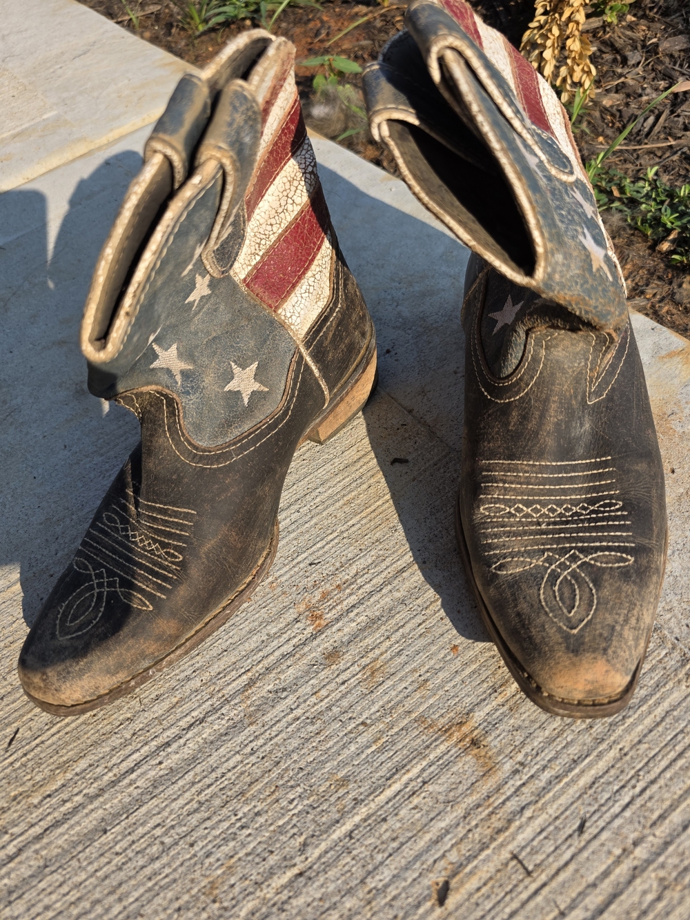 Roper Women's Leather Cowboy Boots with Red, White & Blue Flag Cuff